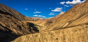 leh nubra shared taxi